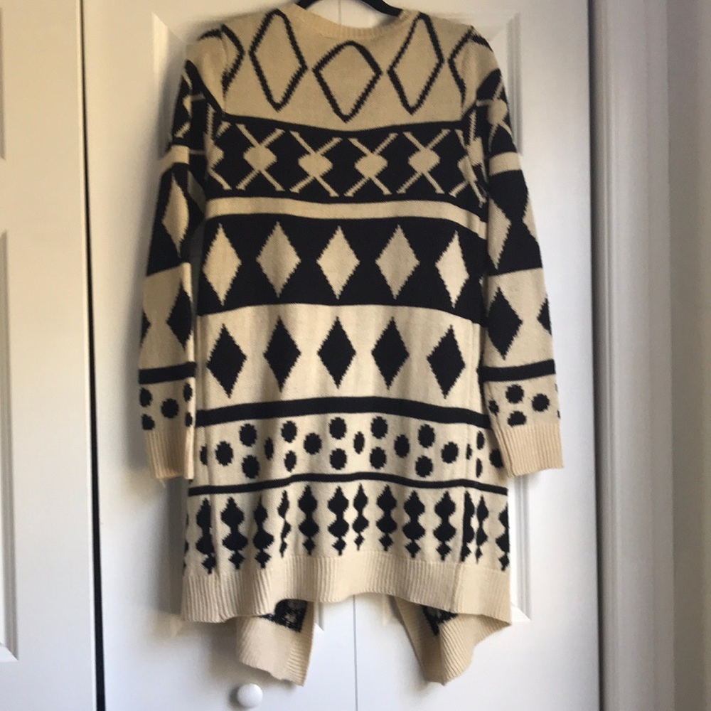 Cardigan - Picture 5 of 5